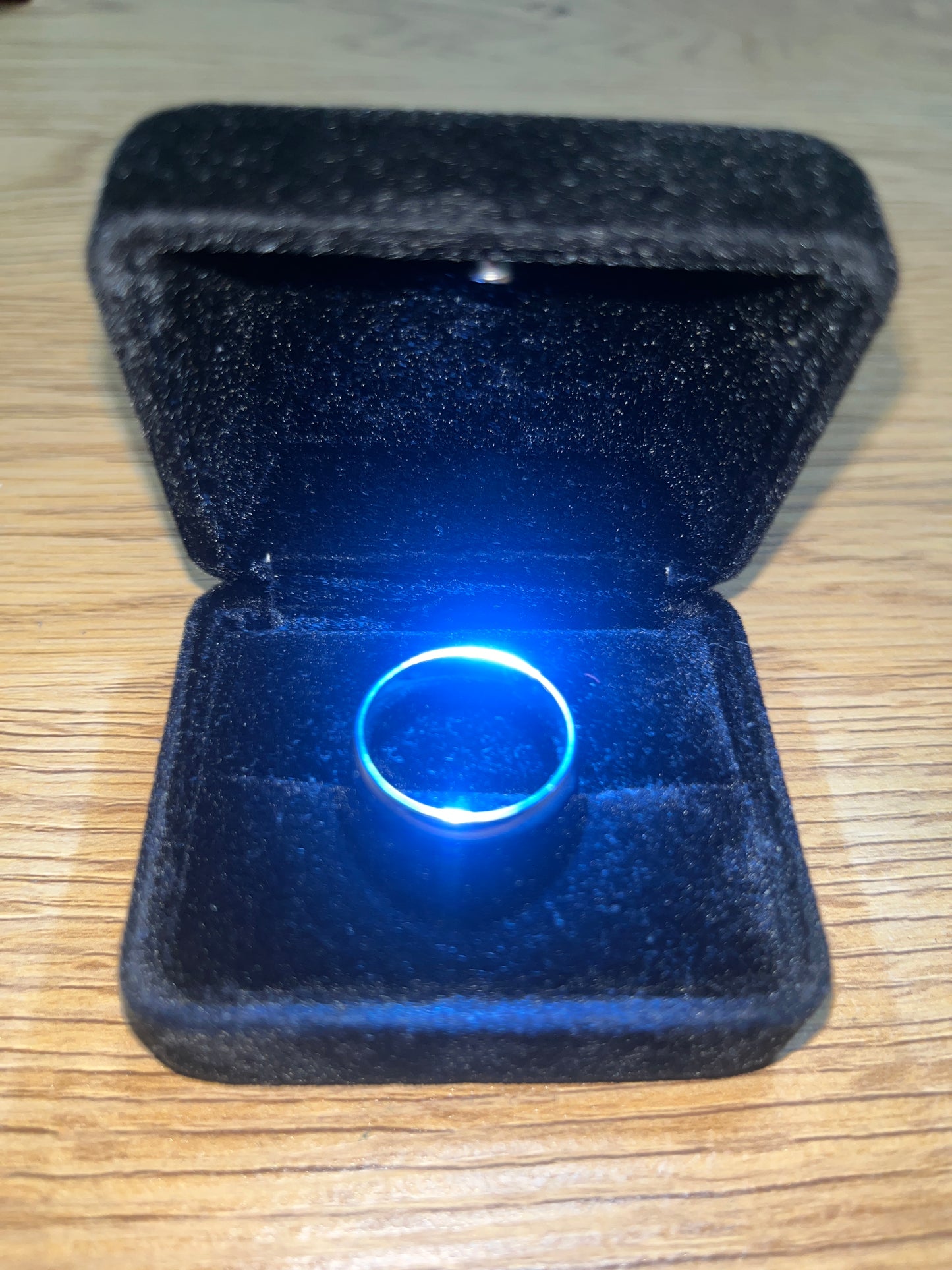 Black Ring Box + Ring