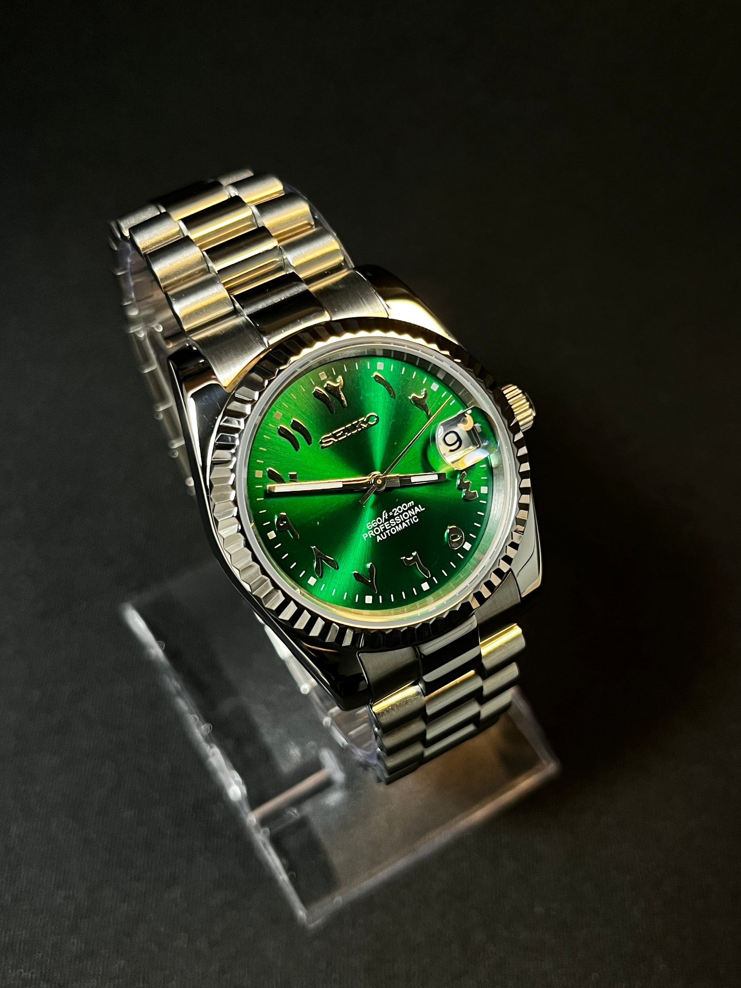 Emerald Green - Arabic Seiko dial - SeyaWatches